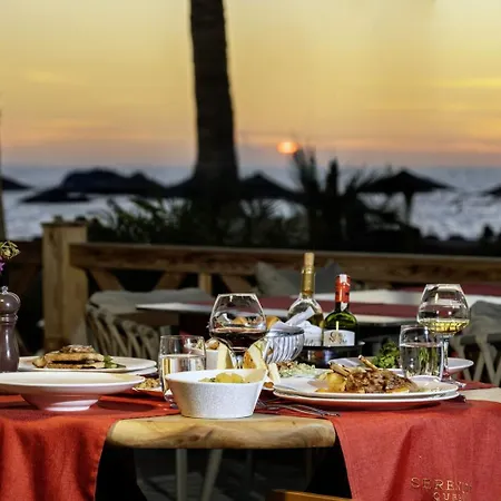 Serenity Queen ホテル