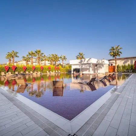 ホテル Serenity Queen