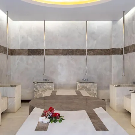 Отель Serenity Queen 5*