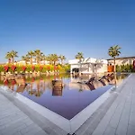 Otel Serenity Queen