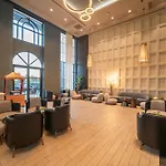 Hotel Serenity Queen