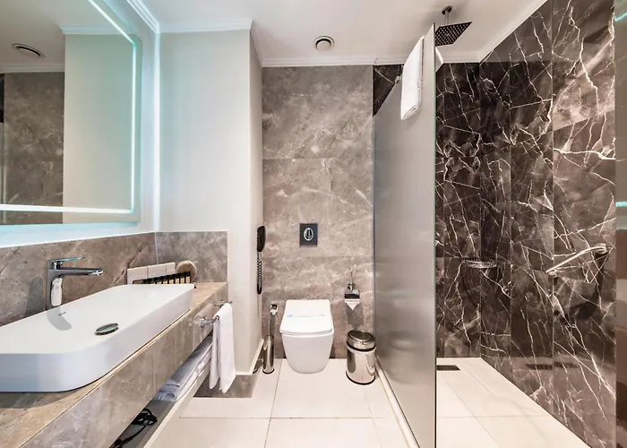 Serenity Queen Hotel 5*
