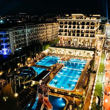 Serenity Queen Hotel